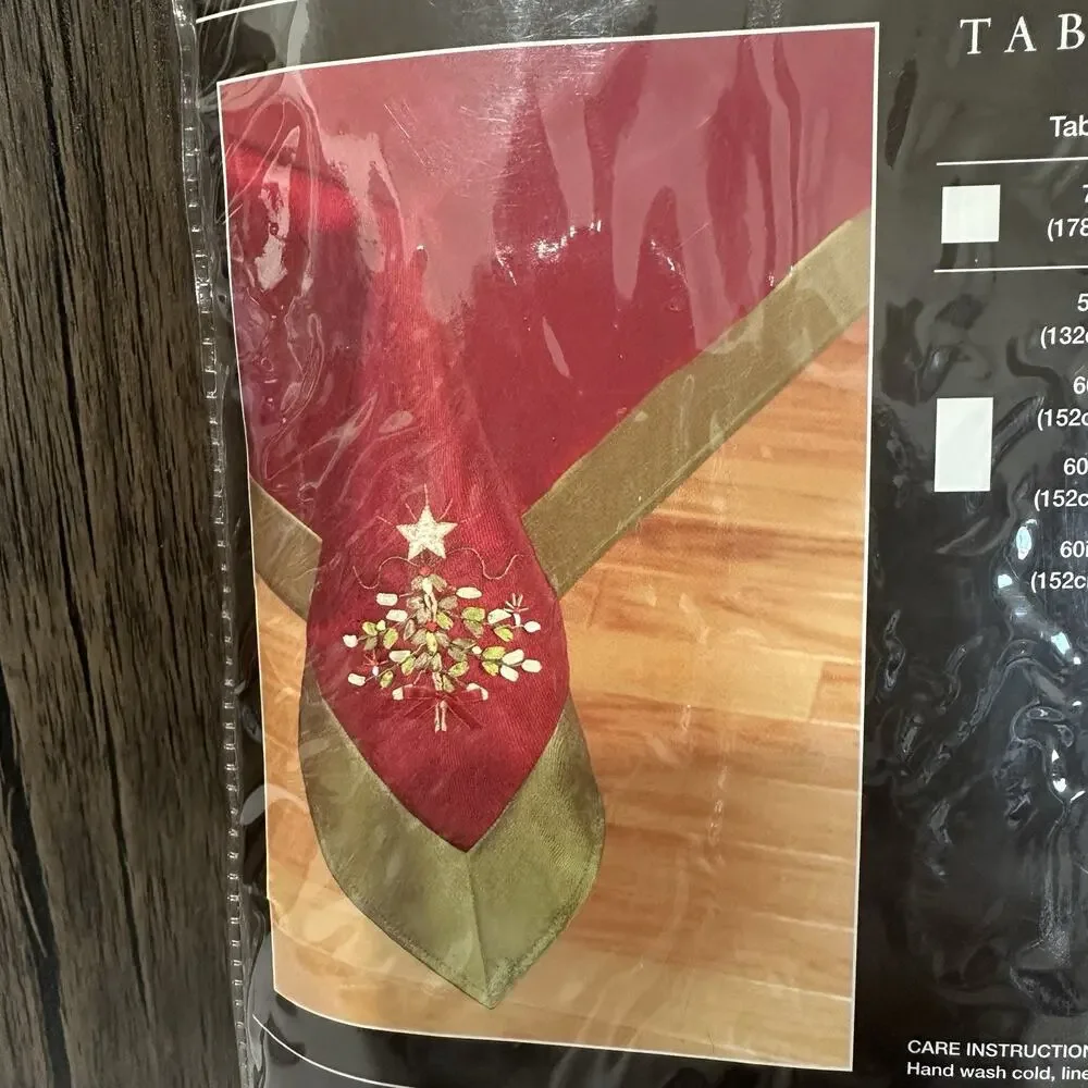 Bed Bath & Beyond Christmas Tree Ribbon Tablecloth Oblong 60x84 Burgundy NWT